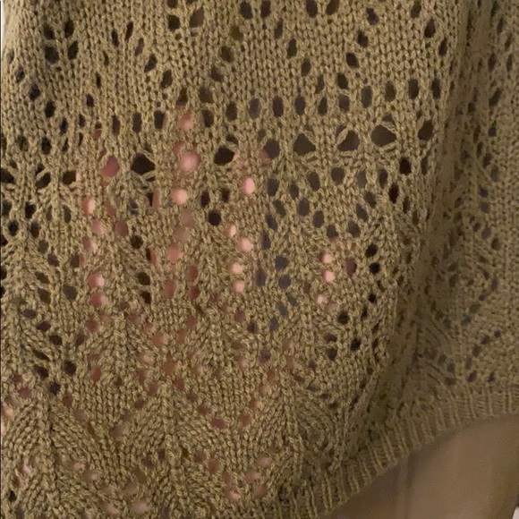 Sweater - Picture 5 of 6